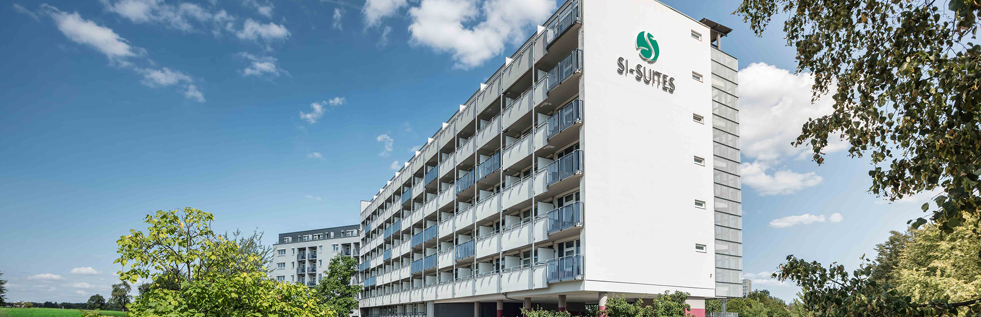 Blick auf die Terrasse des SI-SUITES Hotels in Stuttgart